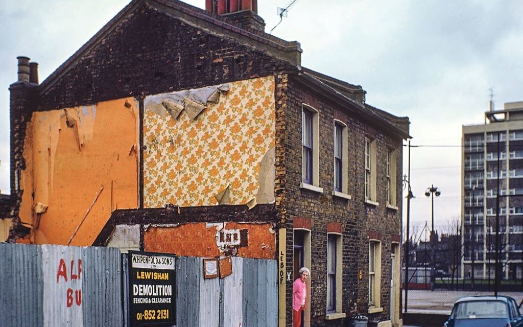 Bellhaven Street, 1977