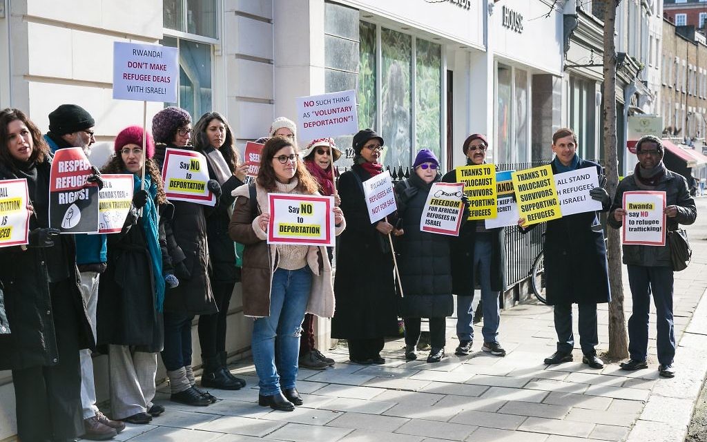 Demonstrators gather outside the Rwandan Embassy in London against Israel's contoversial deportation of African asylum seekers
Credit: Yakir Zur Demonstrators gather outside the Rwandan Embassy in London against Israel's contoversial deportation of African asylum seekers
Credit: Yakir Zur