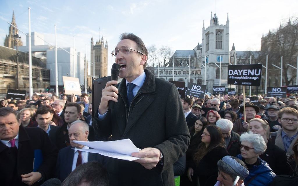 Jonathan Goldstein addresses the large crowd in Parliament Square at the #EnoughIsEnough demo

Credit Marc Morris
