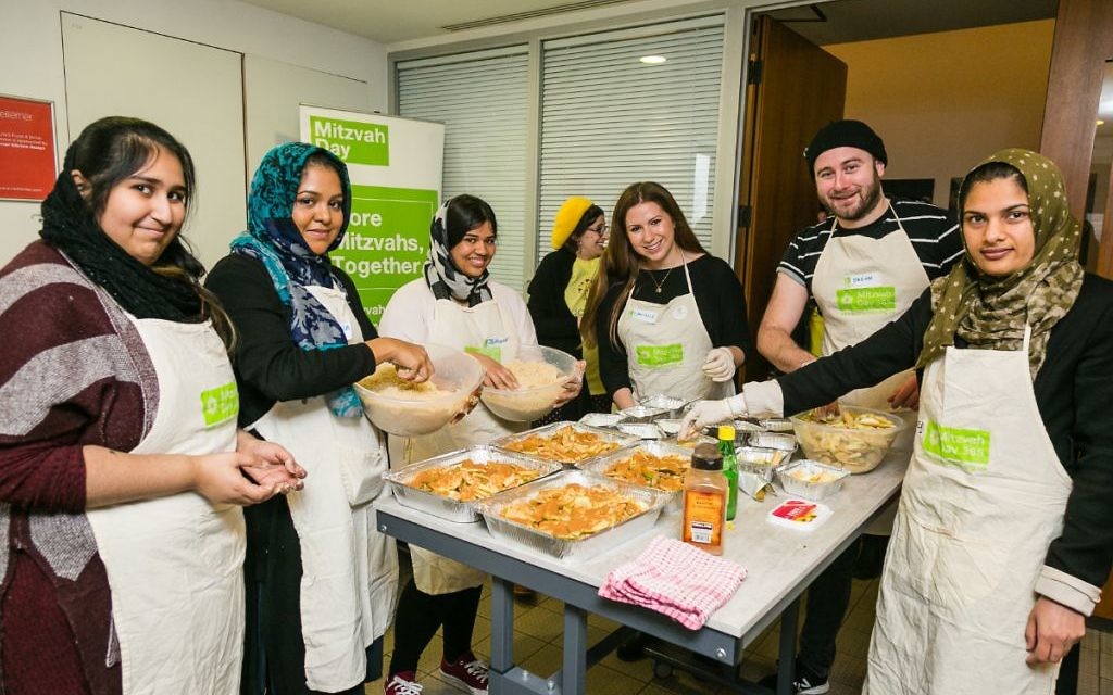 JW3 Cooking Session:  Young professionals cooking for Sufra NW - photo by Yakir Zur