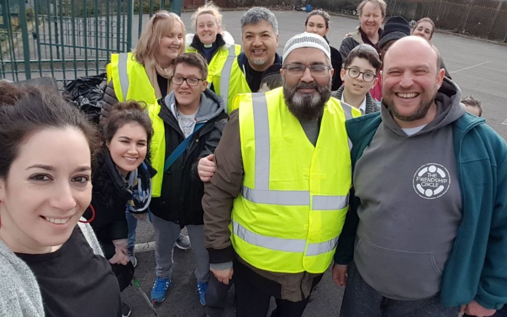 Manchester’s Friendship Circle teaming with North Manchester Jamia Mosque and the Cheetham Churches Group to clear up the local neighbourhood 1