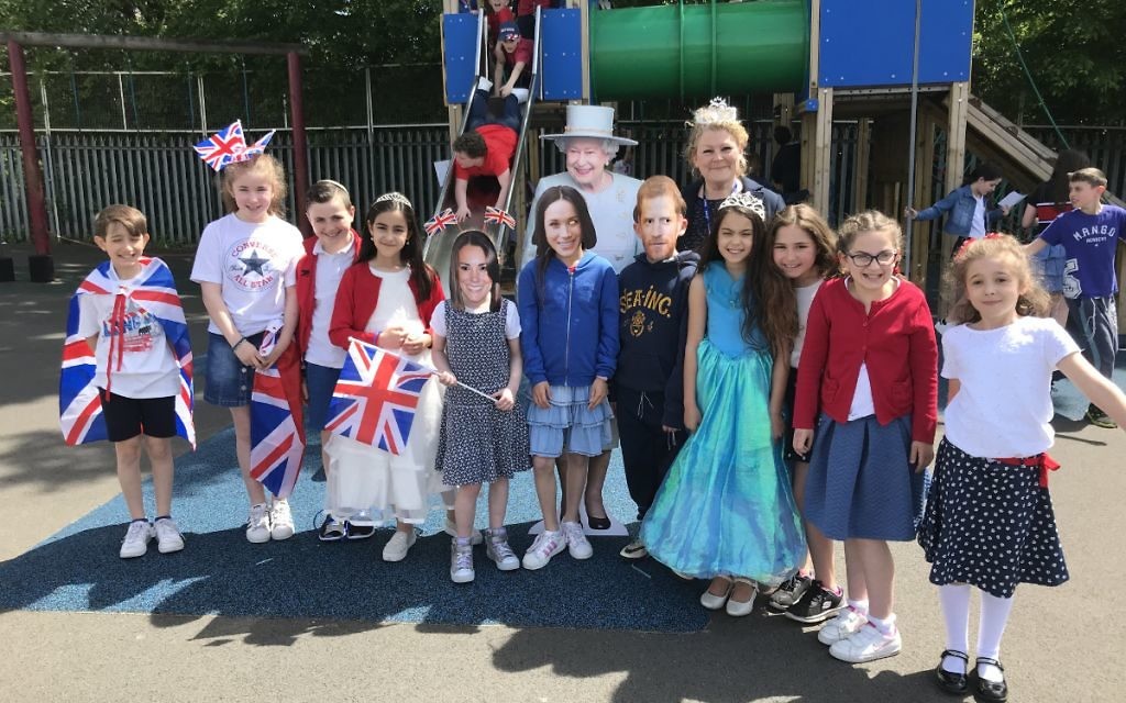 Sinai School pupils celebrate the Royal Wedding