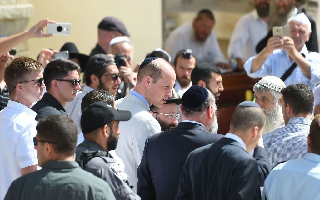 The Duke of Cambridge at the Western Wall, with Chief Rabbi Ephraim Mirvis, during a visit to Jerusalem's Old City.

Photo credit: Joe Giddens/PA Wire