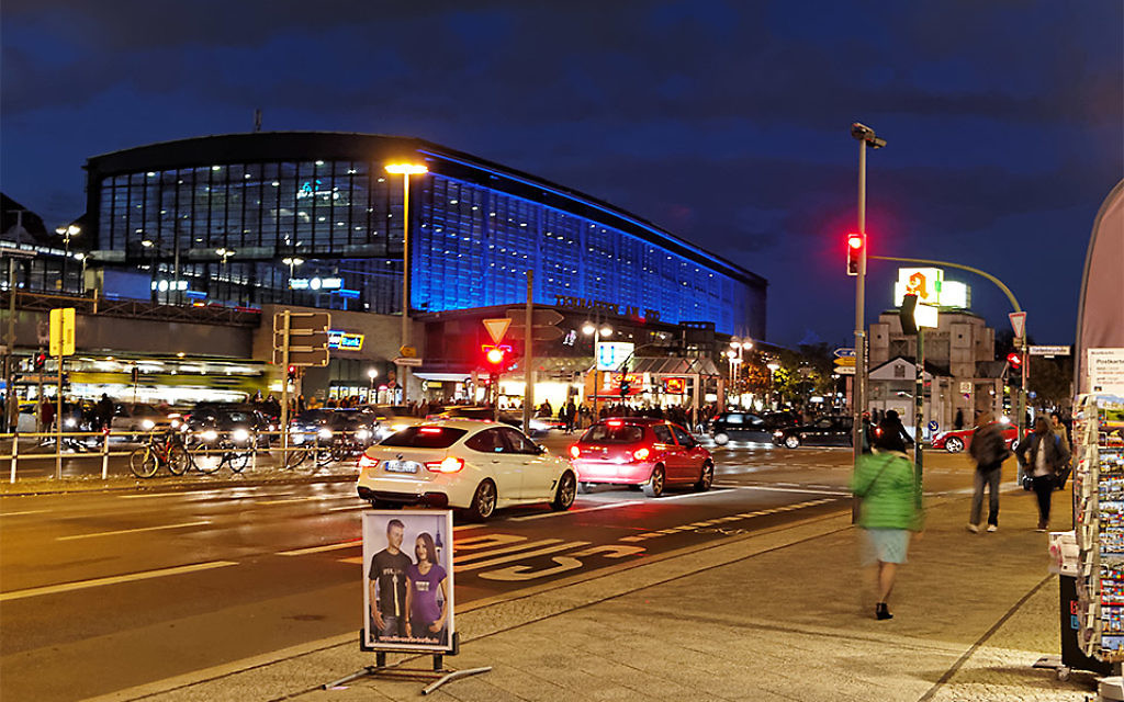 Berlin Zoologischer Garten railway station, where the attack took place