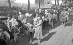 Romanian soldiers participating in the deportation of Jewish families ( July 1941) Romanian soldiers participating in the deportation of Jewish families ( July 1941)