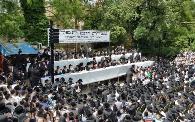 Around 7,000 Orthodox Jews gathered in London to show voice their concerns about the right to religious education
