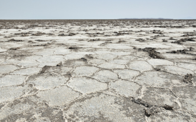 The effects of drought seen at Namak Lake, Iran, April 19, 2013. (Hansueli Krapf/Wikimedia Commons)
