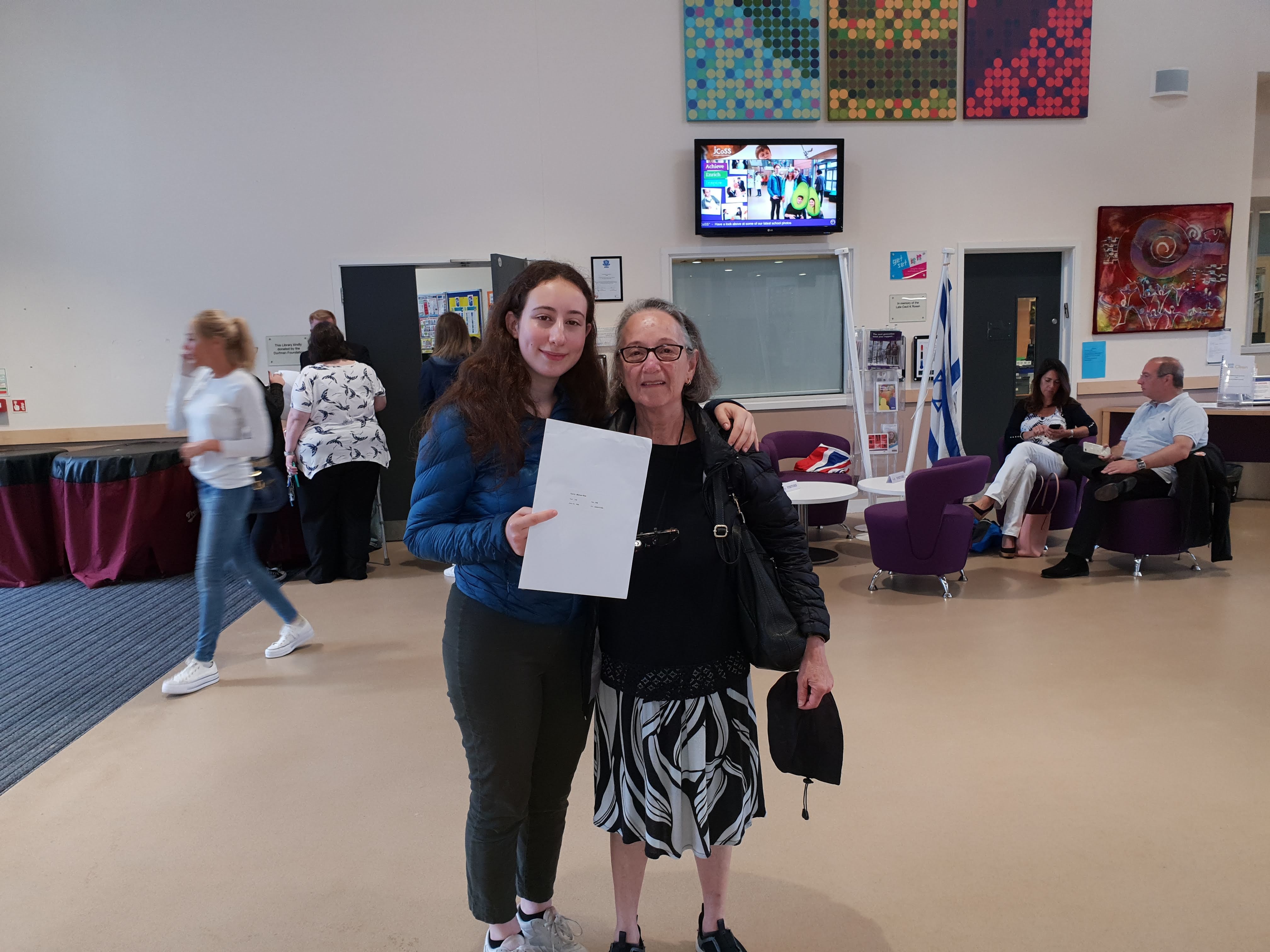 Noa Marson of JCoSS got A*A*A A and is going to Cambridge University to study Natural Sciences