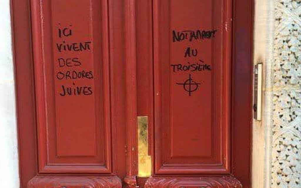 Image of the antisemitic hate was posted by journalist @marie_ottavi on Twitter