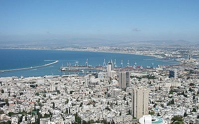 View of Haifa bay from Mount Carmel. Haifa, Israel (Credit: Uria Ashkenazy via Wikimedia Commons)