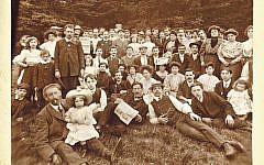 From the YIVO archive: Jewish socialists at a picnic around 1902 From the YIVO archive: Jewish socialists at a picnic around 1902