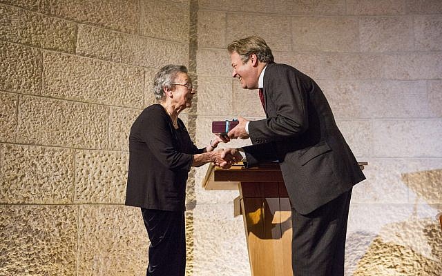 Actor Roger Allam receives a gift from the great-granddaughter of Felix Mendelssohn