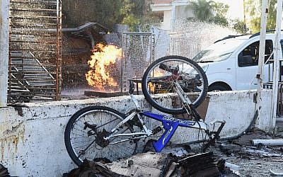 The scene where a bakery was hit by a rocket fired from the Gaza Strip in the southern Israeli city of Ashkelon, on November 13, 2018. Photo by: JINIPIX