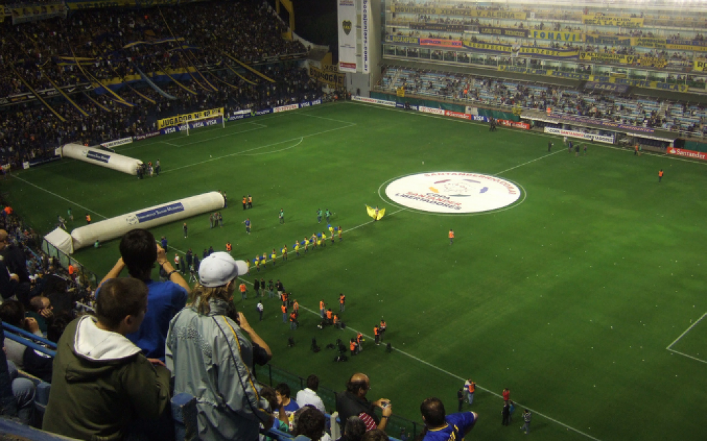 The Copa Libertadores logo is shown on the centre of the pitch before every game in the competition.


(Credit: JohnSeb on Wikimedia Commons - https://www.flickr.com/photos/johnseb/2610913835/)
