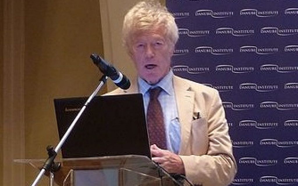 Professor Sir Roger Scruton speaking in Budapest in 2016