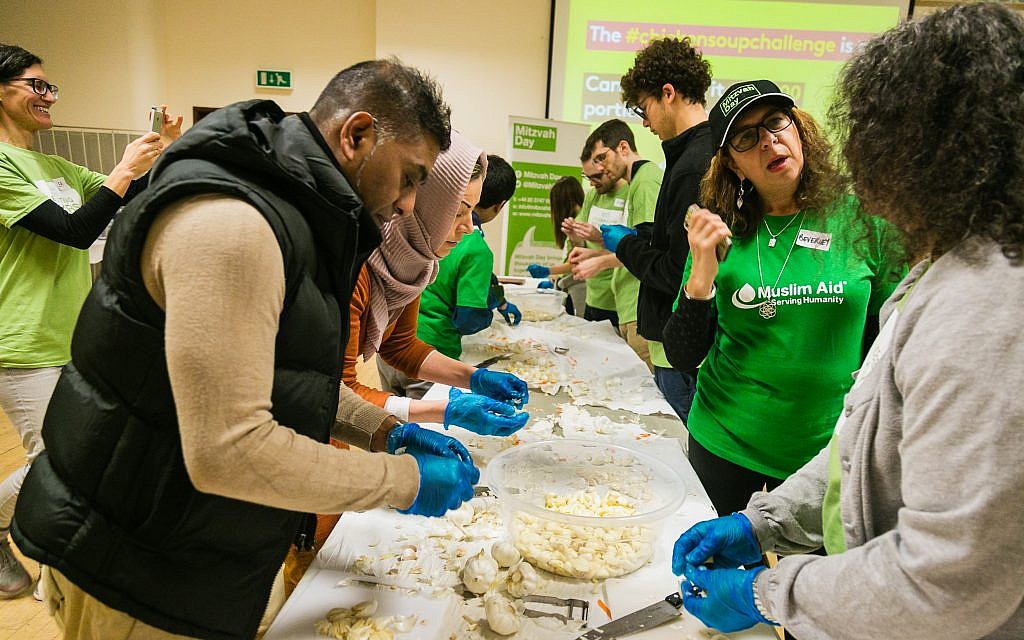 More than 1,000 portions of chicken soup were made at East London Mosque for Mitzvah Day 2018! Photo credit: Yakir Zur