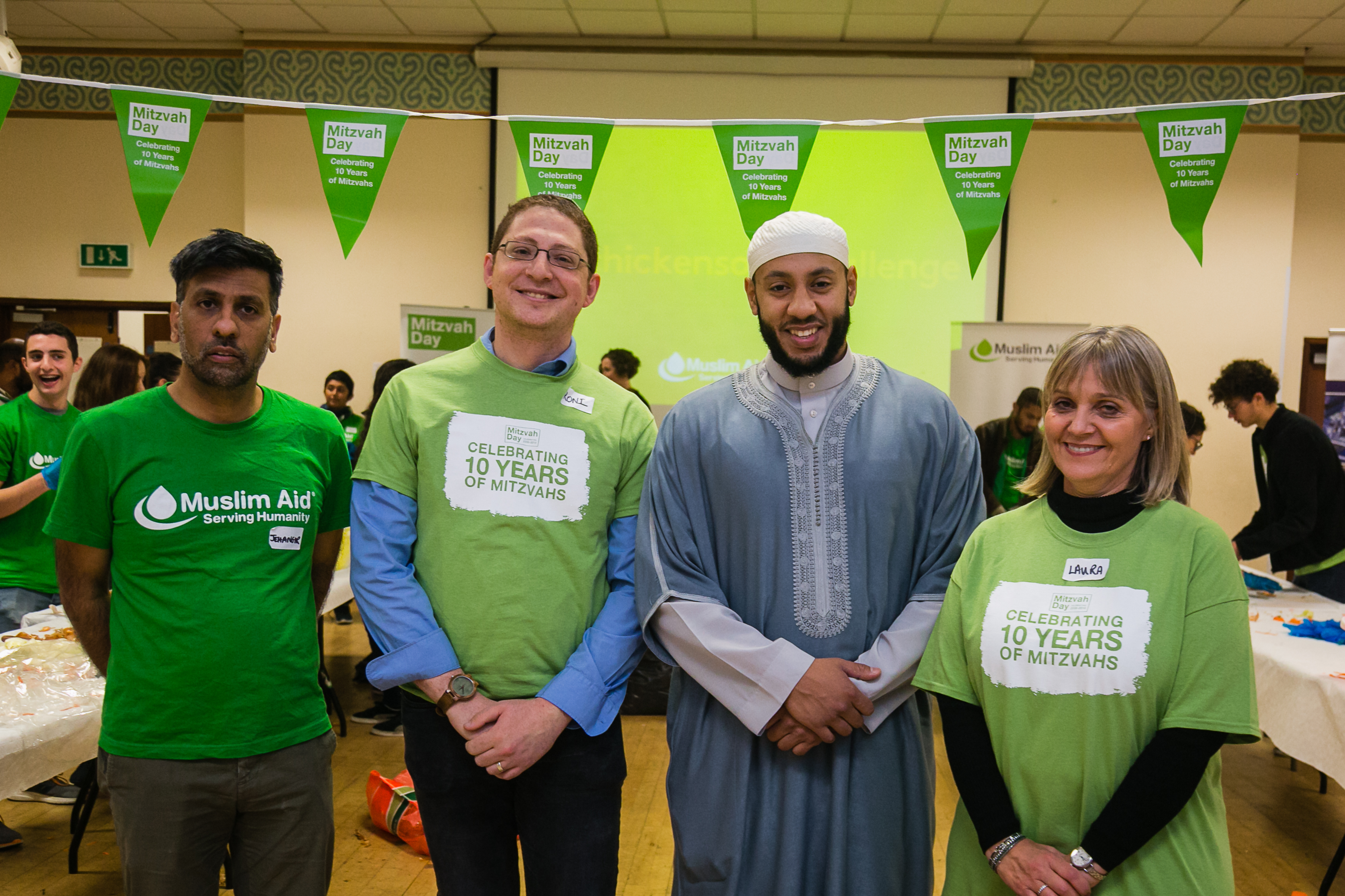 More than 1,000 portions of chicken soup were made at East London Mosque for Mitzvah Day 2018! Photo credit: Yakir Zur