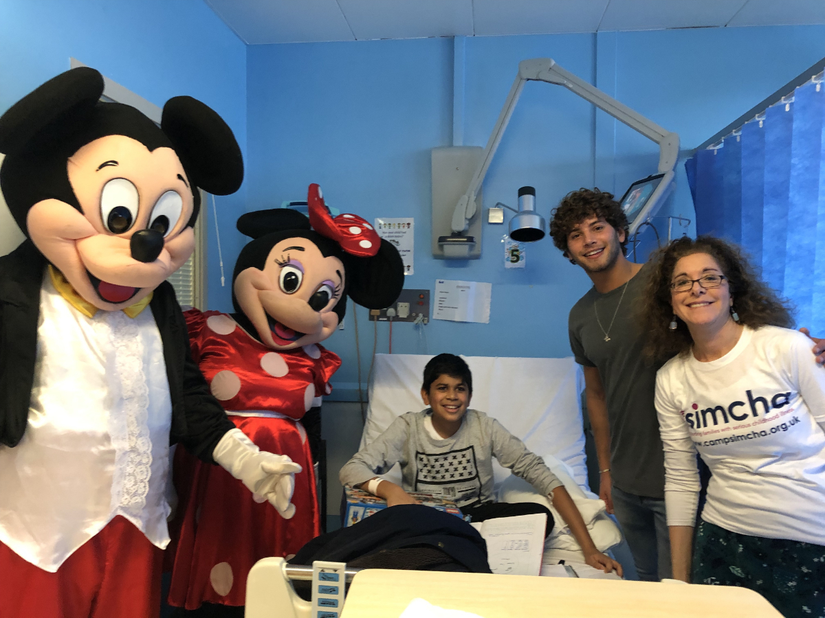 Love Island's Eyal Booker with Camp Simcha at the Royal Free for the charity's Toy Drive!