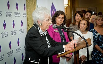 Survivor of the Holocaust Helen Aronson speaks at the HMD 2019 reception