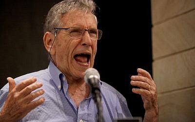 Israeli author Amos Oz speaks at Tel Aviv University , 14 May 2014 (reissued 28 December 2018). The award-winning Israeli writer Amos Oz died at the age of 79 after suffering from cancer on 28 December 2018. Photo by: Gideon Markowicz-JINIPIX