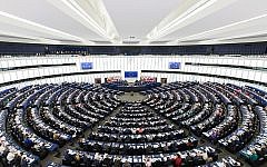 EU Parliament's hemicycle during a plenary session in Strasbourg. (Wikimedia/Photo by DAVID ILIFF. License: CC-BY-SA 3.0) EU Parliament's hemicycle during a plenary session in Strasbourg. (Wikimedia/Photo by DAVID ILIFF. License: CC-BY-SA 3.0)