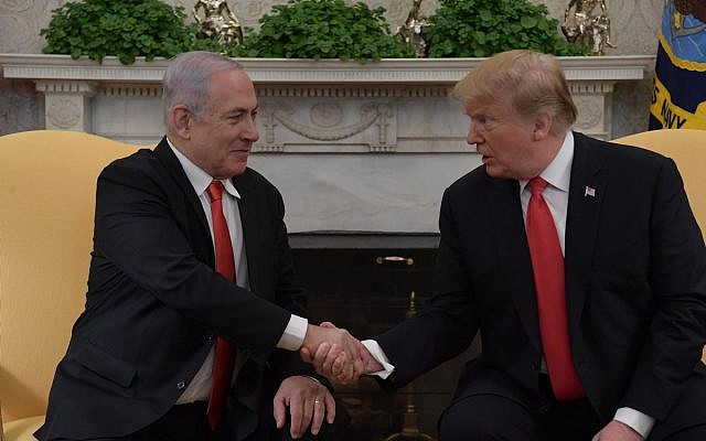 President Trump and Bibi Netanyahu after the signing of the proclamation recognising the Golan as being under Israeli sovereignty. (@IsraeliPM on Twitter)