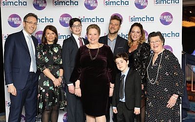 Family members of children supported by the charity, posing with Camp Simcha presidents Jonathan and Sharon Goldstein and dinner chair Michelle Shemtob  (Credit: Grainge Photography)