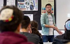 Jonny Benjamin speaking in JFS
