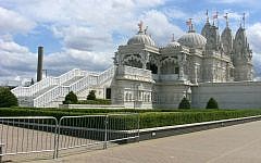 BAPS Shri Swaminarayan Mandir London is the largest Hindu temple of England, in Neasden. (Credit: Mark Ahsmann/Wikipedia)
