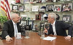 From L-R, Chemi Peres with Mayor Rahm Emanuel