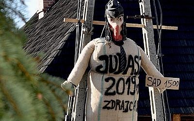 The effigy of 'Judas' Credit: : (@antonia_yamin /  J-Nerations)