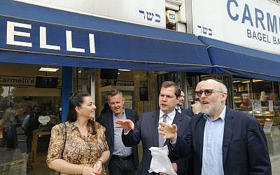 The new secretary of state with HET's Karen Pollock and Rabbi Harvey Belovski. Also pictured is Lee Harpin, ace reporter.