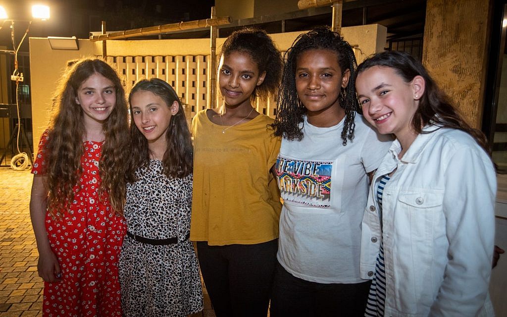 British and Ethiopian-Israeli participants together on the UJIA’s Bar Bat Mitzvah Programme (EBBM)  (Photo credit: Neil Mercer)