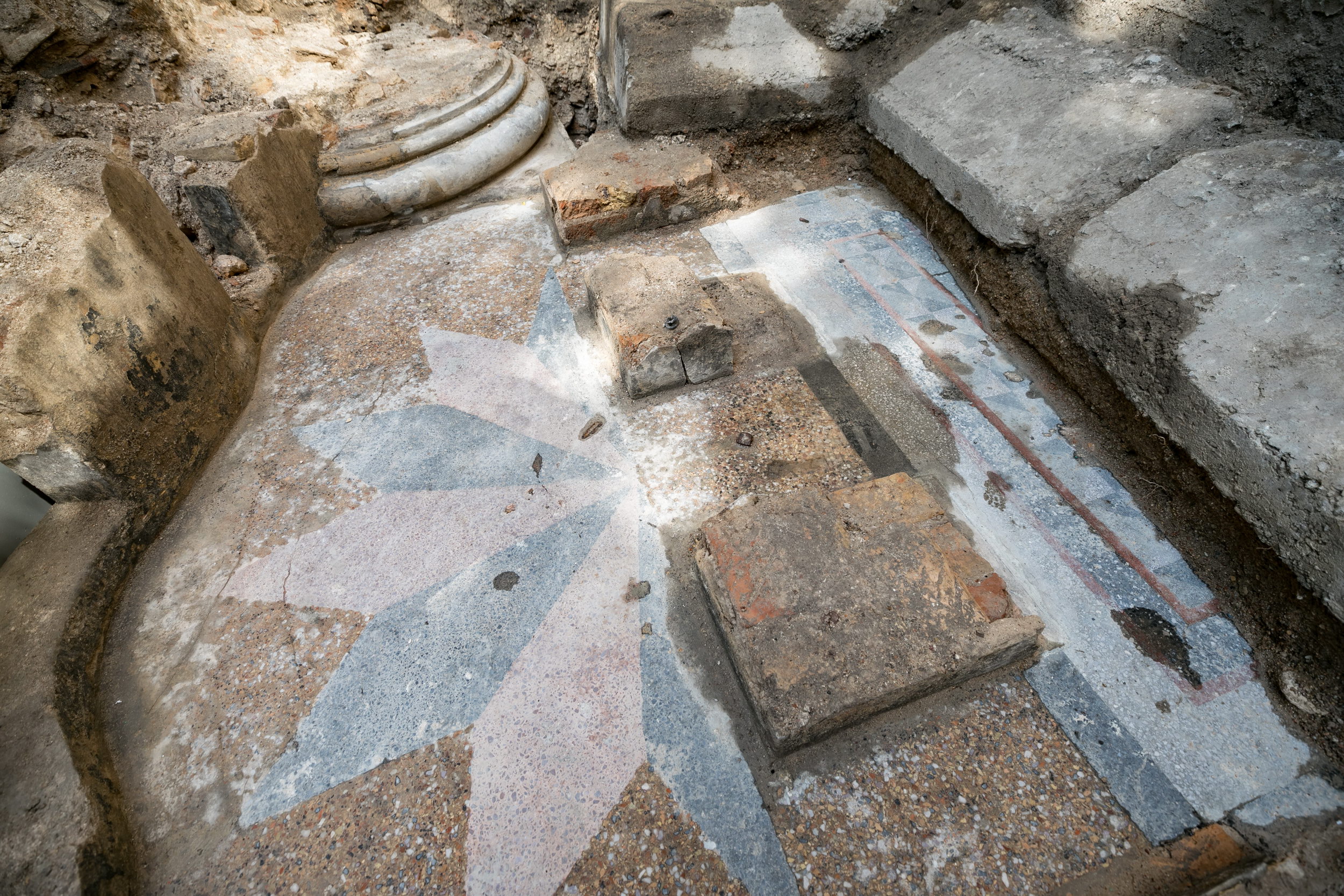 While excavating the premises of the Great Synagogue of Vilna in Vilnius Old Town, archaeologists have unveiled two out of four pillars that were surrounding the pulpit  (Credit: Vilnius City Municipality.)