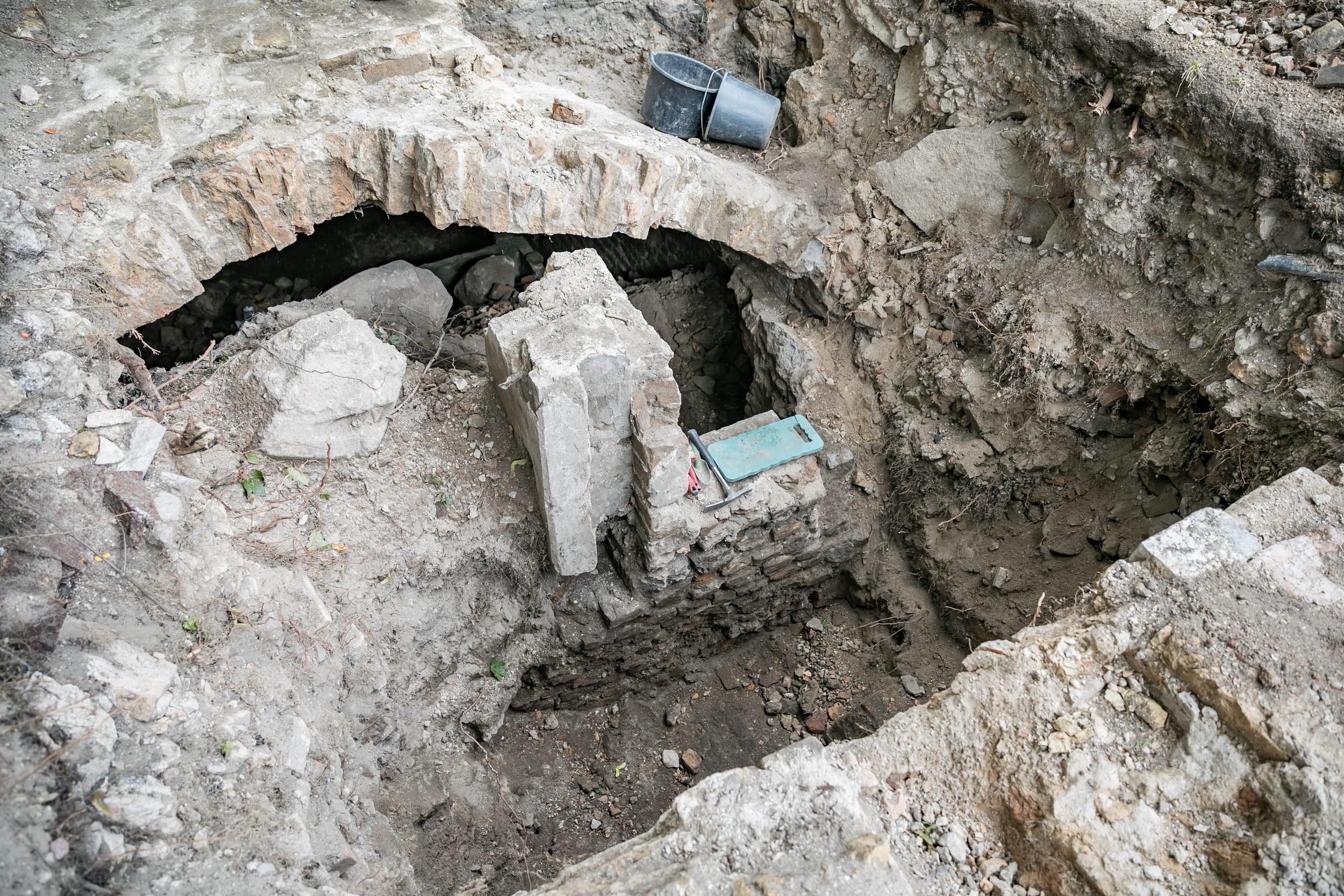 While excavating the premises of the Great Synagogue of Vilna in Vilnius Old Town, archaeologists have unveiled two out of four pillars that were surrounding the pulpit  (Credit: Vilnius City Municipality.)