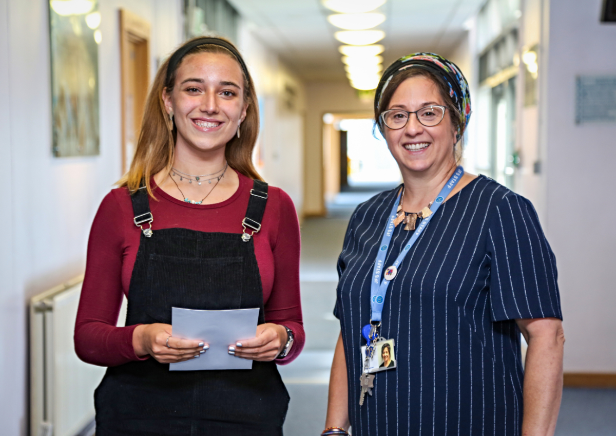 Ilana Cantor, outgoing head girl, has gained a place in Lincoln College at Oxford University.