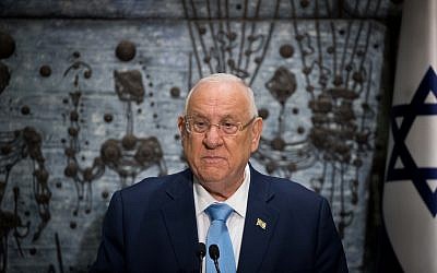 Israeli President Reuven Rivlin (R) hands a letter of appointment for entrusted with forming the next government to Israeli Prime Minister and Chairman of the Likud Party Benjamin Netanyahu (L) at the President's residence in Jerusalem, Israel, 25 September 2019. Media reports state, that negotiations between the Likud party headed by Benjamin Netanyahu that won 32 seats and the Blue and White party of Benny Gantz that won 33 seats for forming unity government did not. Photo by: JINIPIX