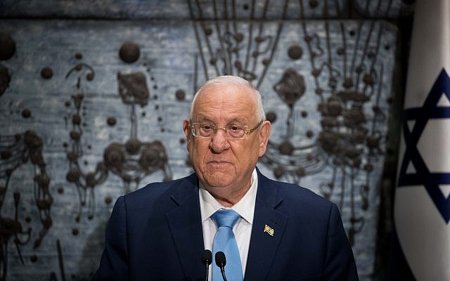 Israeli President Reuven Rivlin (R) hands a letter of appointment for entrusted with forming the next government to Israeli Prime Minister and Chairman of the Likud Party Benjamin Netanyahu (L) at the President's residence in Jerusalem, Israel, 25 September 2019. Media reports state, that negotiations between the Likud party headed by Benjamin Netanyahu that won 32 seats and the Blue and White party of Benny Gantz that won 33 seats for forming unity government did not. Photo by: JINIPIX