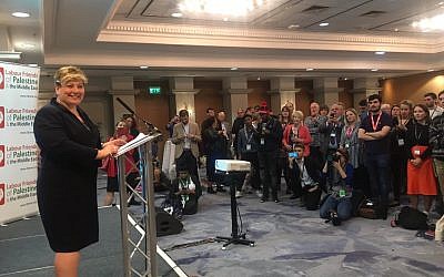 Emily Thornberry addressing the Labour Friends of Palestine and the Middle East meeting (@lfpme on Twitter)