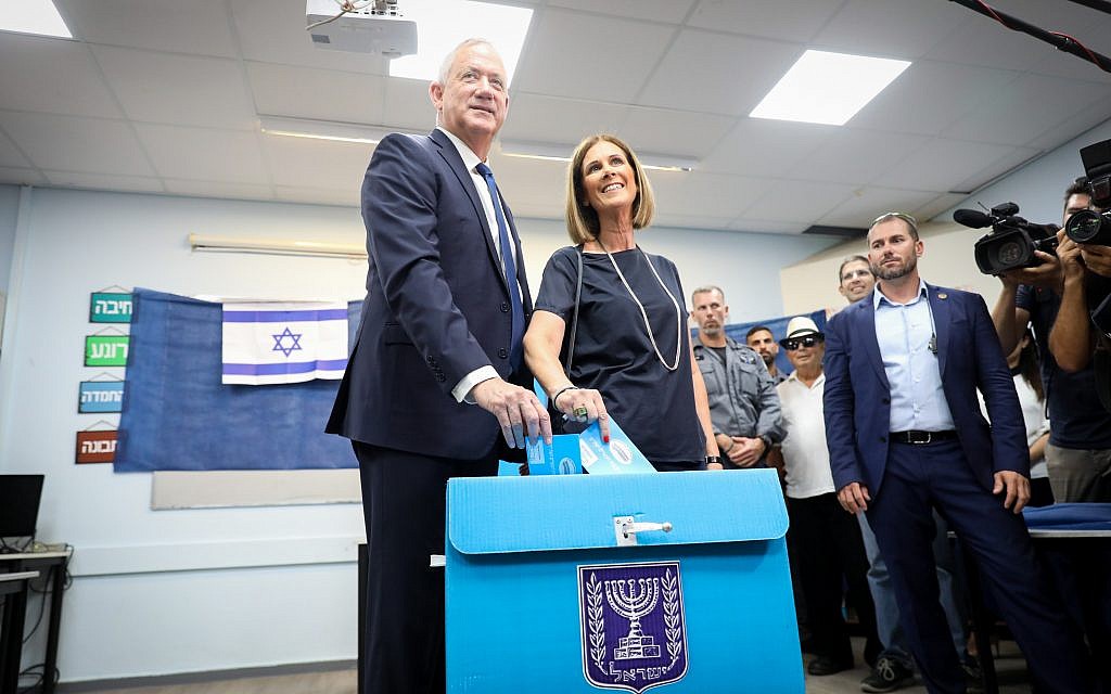 Benny Gantz, former Israeli Army Chief of Staff and chairman of the Blue and White Israeli centrist political alliance, arrives to cast his vote during the Israeli legislative elections, in Rosh Haayin, Israel, 17 September 2019. Photo by: JINIPIX