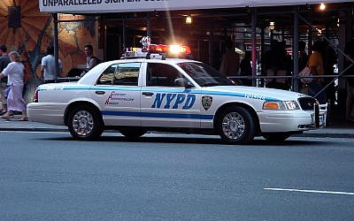 New York police car

(Wikipeda/Julius Schorzman (Quasipalm))