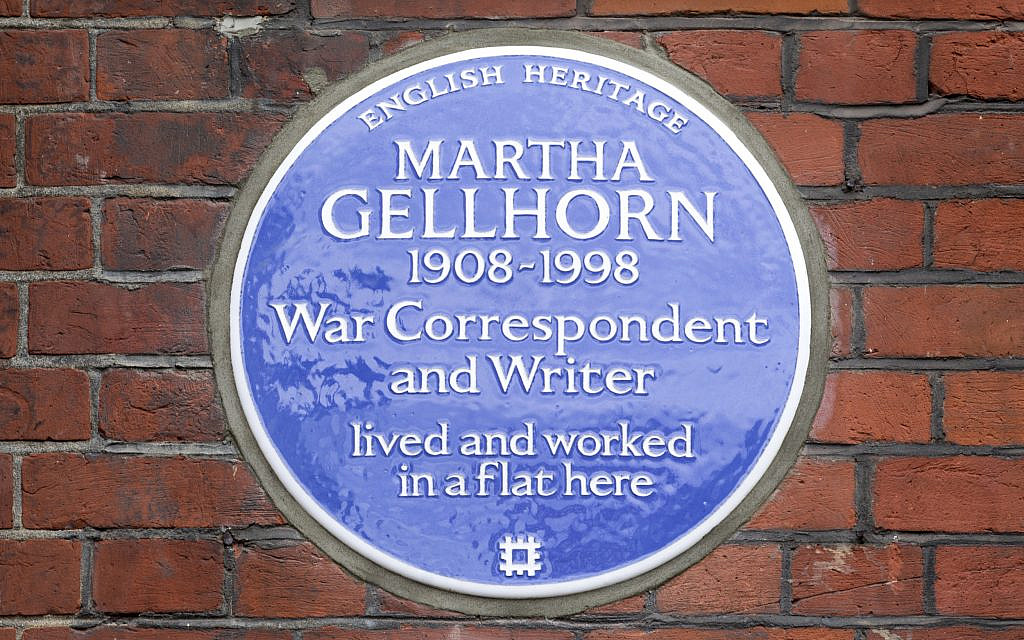 Martha Gellhorn blue plaque, 72 Cadogan Square, London.(English Heritage)