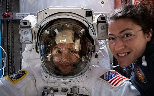NASA astronaut Christina Koch (right) poses for a portrait with fellow Expedition 61 Flight Engineer Jessica Meir of NASA who is inside a U.S. spacesuit for a fit check.  This is ahead of their all-woman spacewalk on Friday 18 October. 


(Credit NASA/ Link: https://images.nasa.gov/details-iss061e006798)