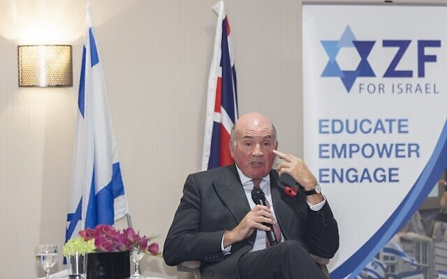 Lord Dannatt speaking as the guest of honour at the Zionist Federation’s annual Balfour lecture, where he sounded a warning over the threat to Israel on its northern border. (Credit: Steve Winston)