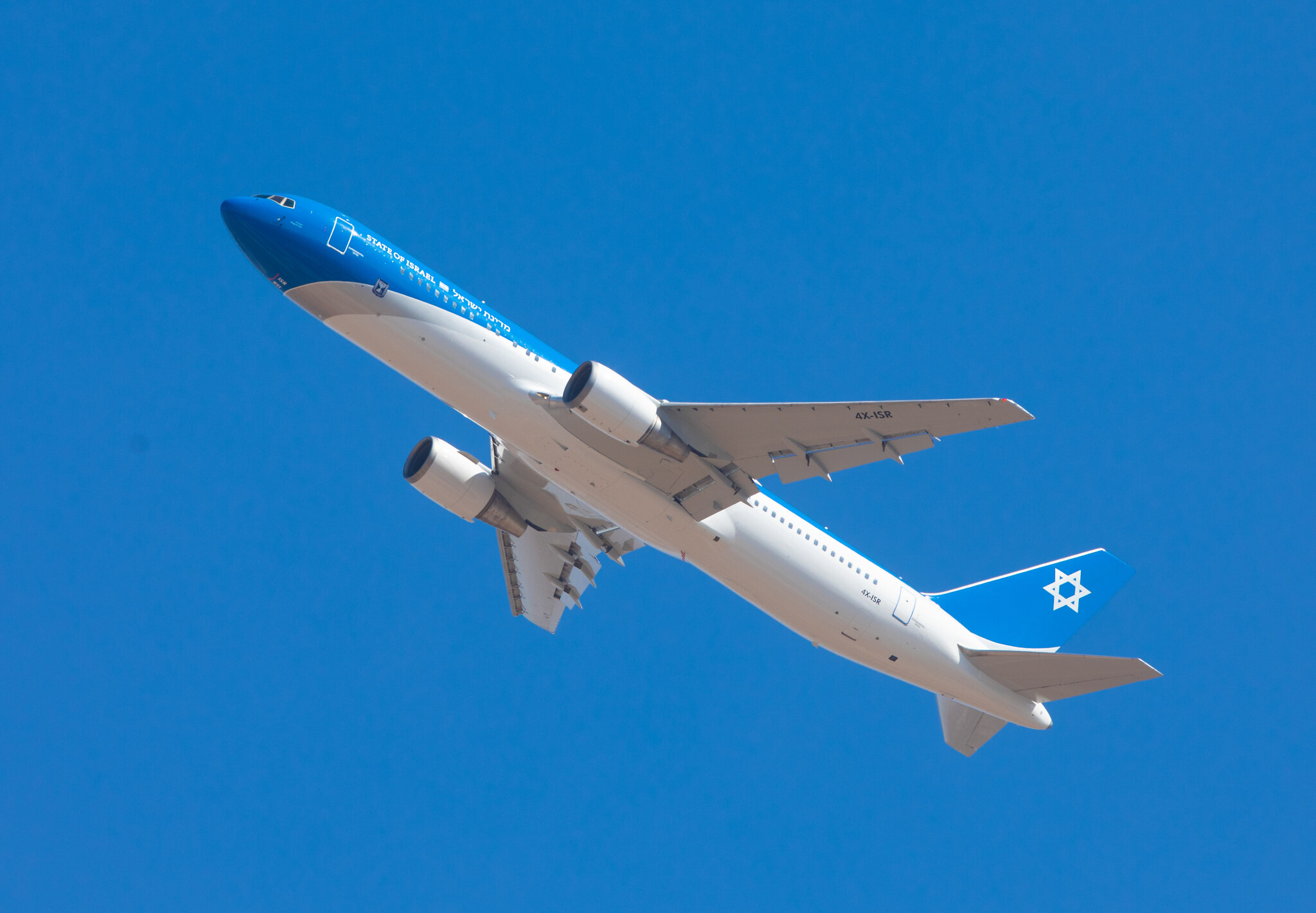 The Prime Minister's plane, a Boeing 767, seen on its first flight test above Tel Aviv, on November 3, 2019. The plane is the Israeli version of Air Force 1, meant to serve the Israeli Prime Minister and the President. Photo by: Nimrod Glikman-JINIPIX