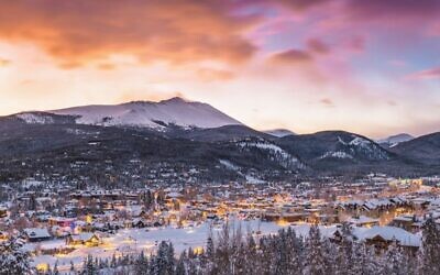 Breckenridge in Colorado offers spectacular views and powder-soft slopes – but wrap up in the icy temperatures