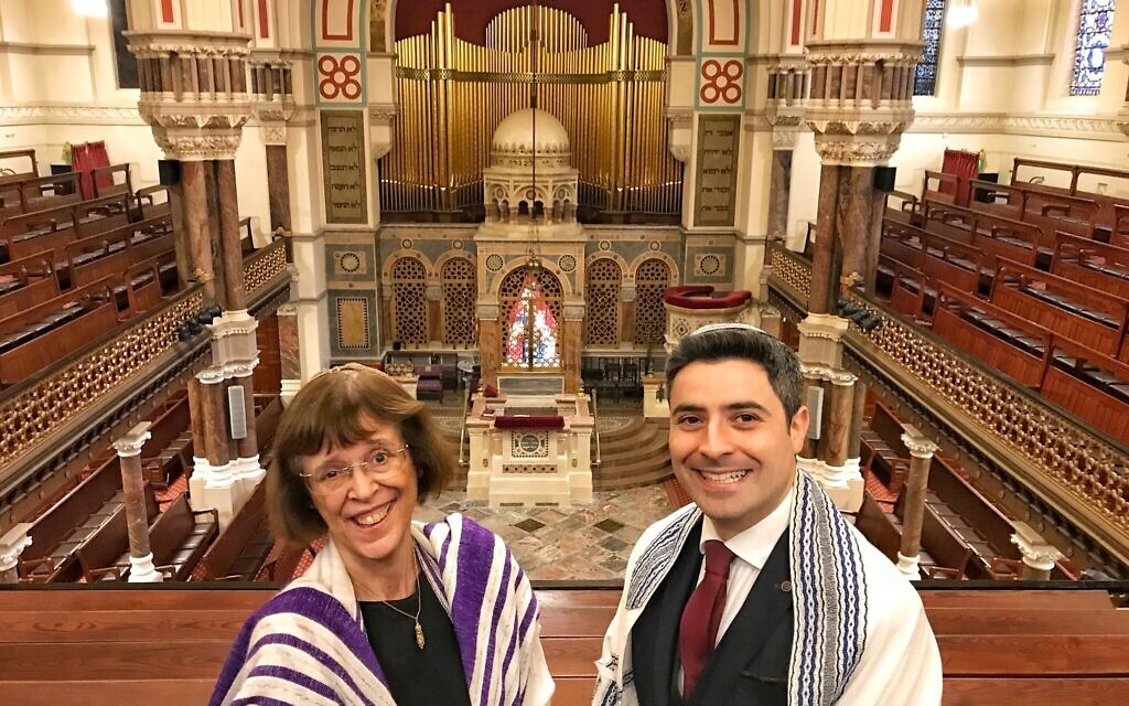 Rabbi Helen Freeman and Rabbi David Mitchell