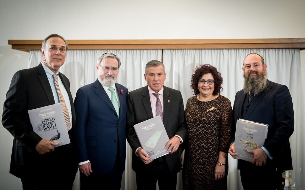 Left to right - Matthew Miller, CEO Koren Publishers, Lord Sacks, Leo & Susan Noe, Rabbi Menachem Steinsaltz, Executive Director Steinsaltz Center (Photo credit Leivi Saltman)