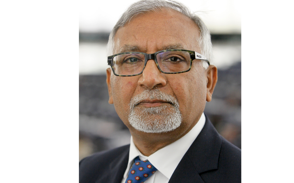 Amjad Bashir 
(Credit: Forzaverde90, Creative Commons, www.commons.wikimedia.org/w/index.php?curid=48363943)