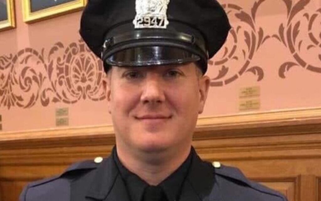 Det. Joseph Seals was slain by gunmen who went on to attack a Jersey City kosher market on Dec. 10, 2019. (Jersey City Police Officers Benevolent Association via JTA)